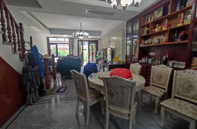 御景园(别墅)4室2厅169㎡212万二手房图片