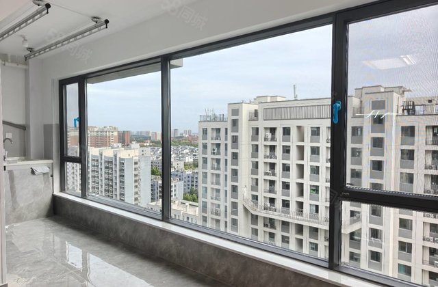 二中文苑锦绣学府碧桂园翡丽湾儒辰辰悦新房未住车位急售三室两卫