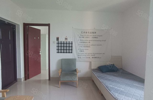 文轩本部，龙湾商品房一室一厅，性价比高，随时看房