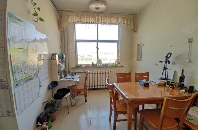 诚售！外国语，文轩对过，三楼，南北通透，采光好，可隔三室