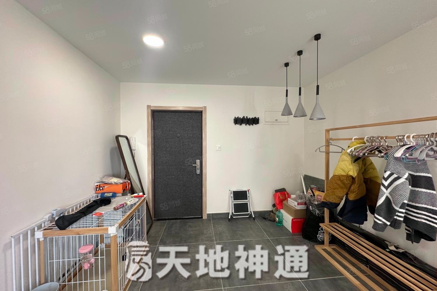 雁棲一品園(A區(qū))1室1廳1衛(wèi)79.32㎡南135萬