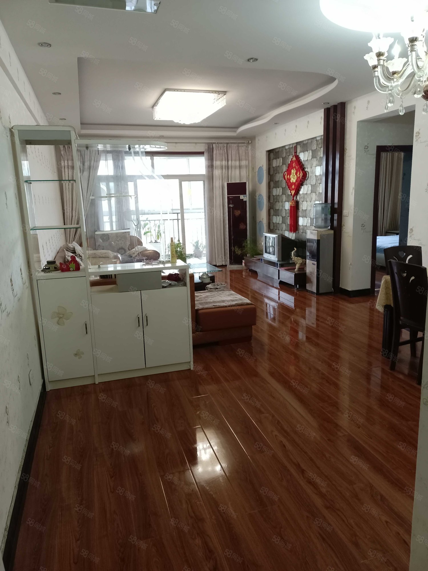 龙腾花园2室2厅1卫105㎡东46.8万