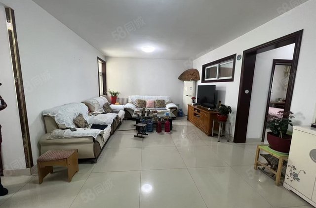 单价5000 电梯3室中间层 南北通透金凤龙庭柳泉花园好停车