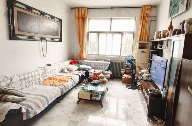 文轩，八中，外国语对过，商校家属院，柳园小区，停车方便