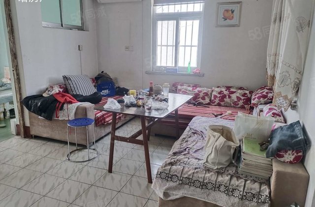 老文轩 二   双的 三室边户 出家门进校门  停车方便有证