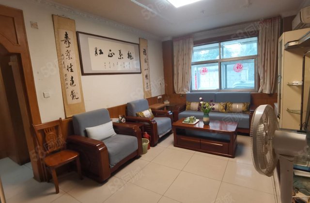急售~造纸厂小区~孝心1楼~3室朝阳~免大税~送储~免费停车