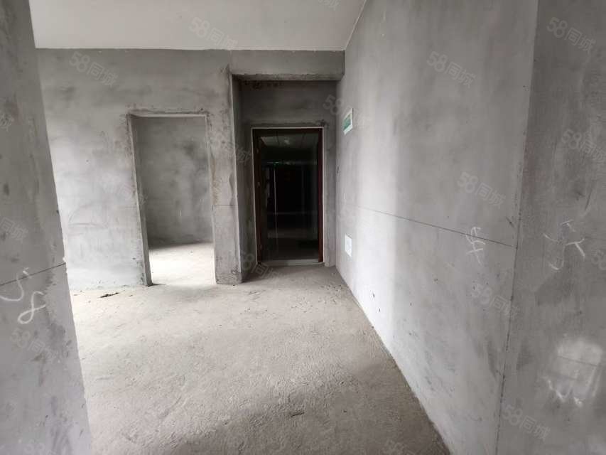 常隆花园3室2厅1卫121.73㎡南59.8万