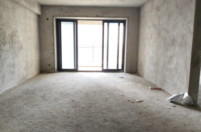 启达东海岸4室2厅156.27㎡115万二手房图片