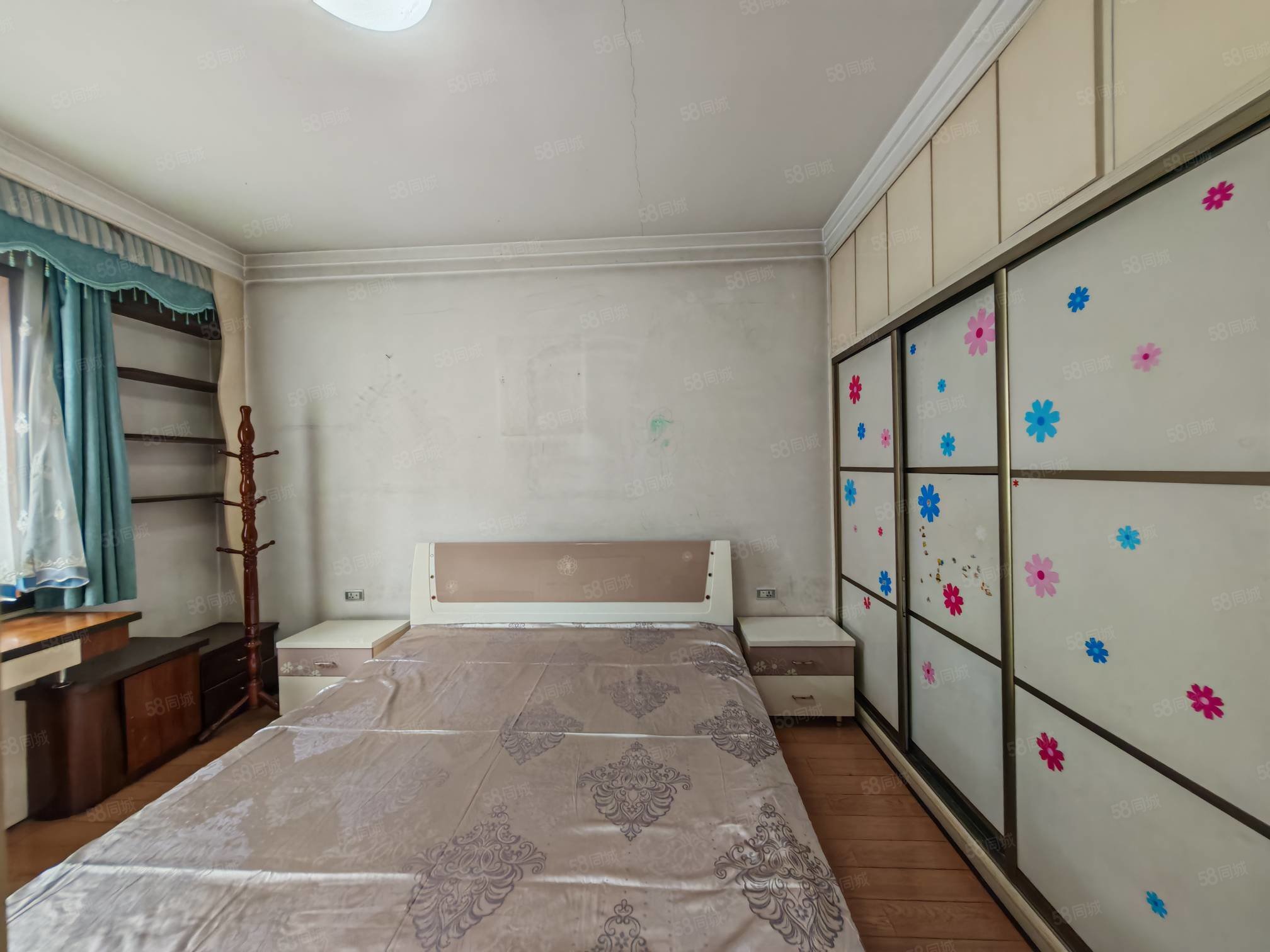 铁兵花园3室2厅1卫100㎡南北39.8万