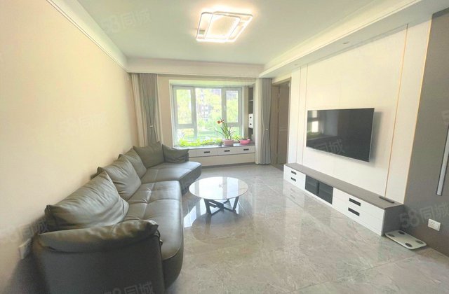 招商学府18723室2厅95.96㎡80万二手房图片