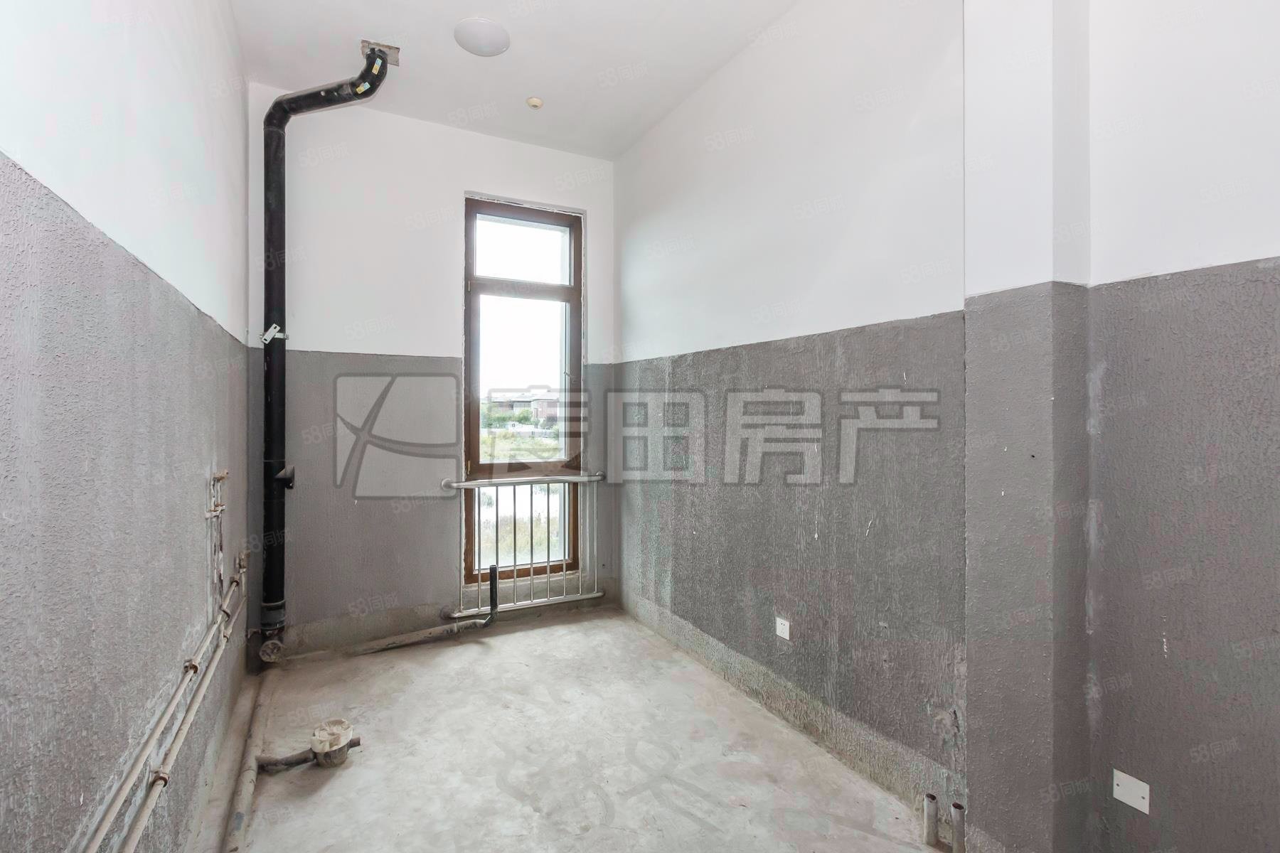 九章別墅4室3廳5衛(wèi)518.19㎡東南3900萬