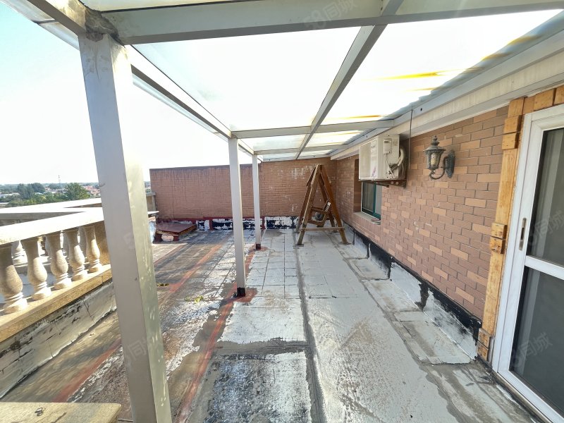 名仕庄园(临淄)4室2厅3卫204.51㎡南北159万