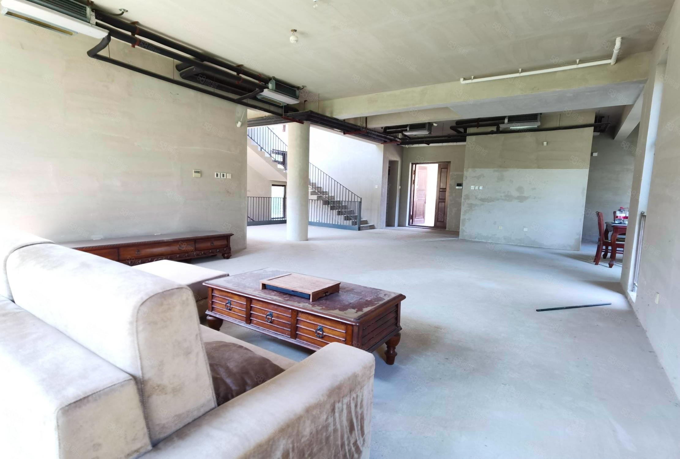 雁棲半島5室3廳4衛(wèi)428.06㎡南北3850萬