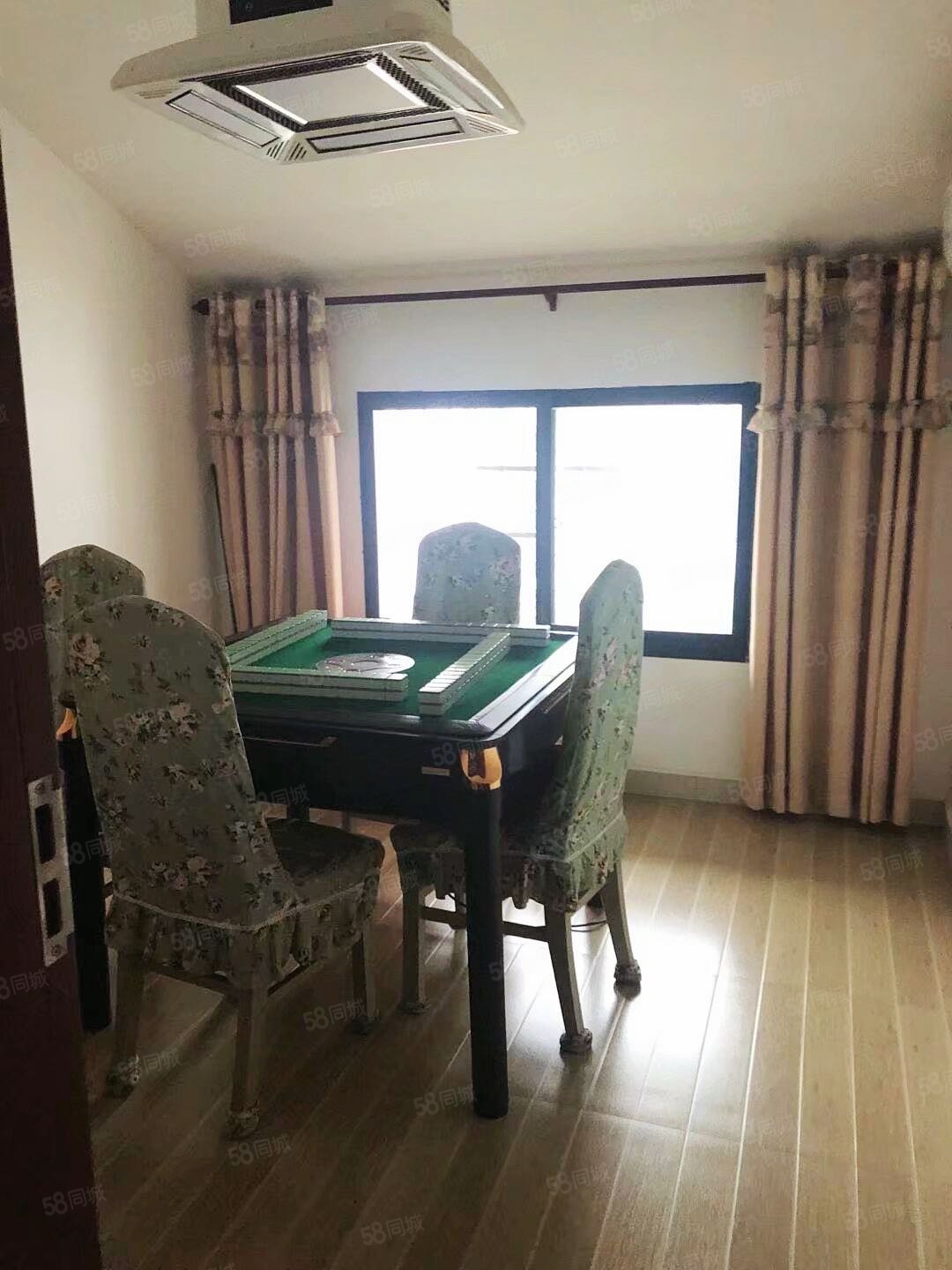 宜教花苑6室2厅4卫123㎡南北168万