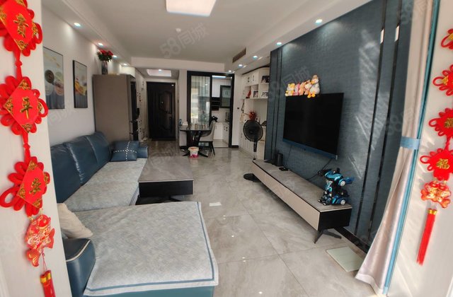 二中  徒骇河  锦绣学府 精装三室双阳台带车位储藏室翡丽湾