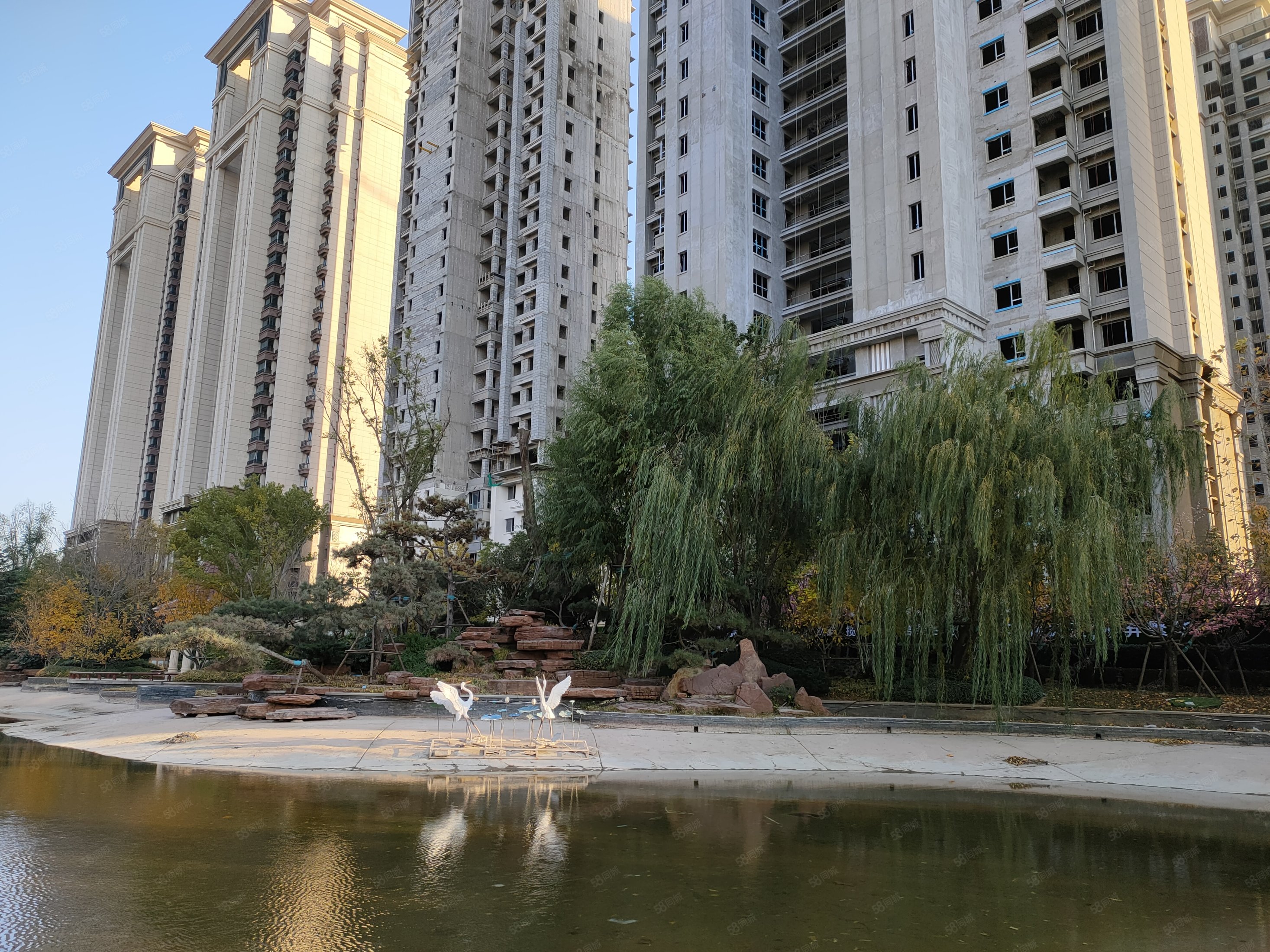 文登恒大翡翠华庭140平米三室二厅二卫精装4518元每平米