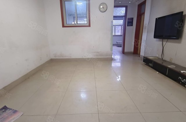 文轩 外国语 一路之隔 文轩花园 多层三楼 南北通透 有钥匙