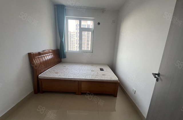 慧德 公园首府对面 电梯两室 前后无遮挡   楼层送储藏室