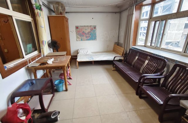 市医院家属院  市医院 东昌中学 市中心 昌华小区
