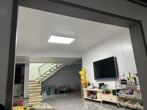 郁金香花园3室2厅208㎡120万二手房图片