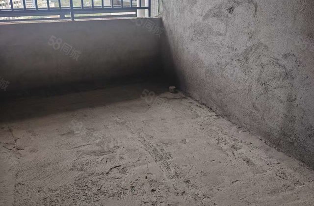 龙峰翠湖一号4室2厅130㎡39.8万二手房图片