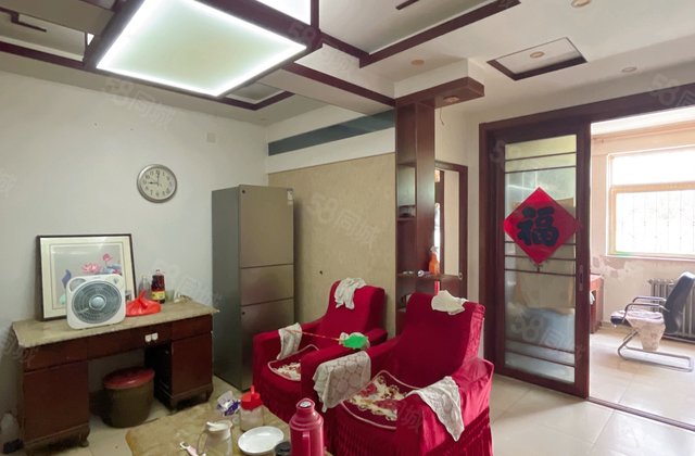 东昌路！英特！慧德！六中对过！新世纪花园！多层一楼！免大税！