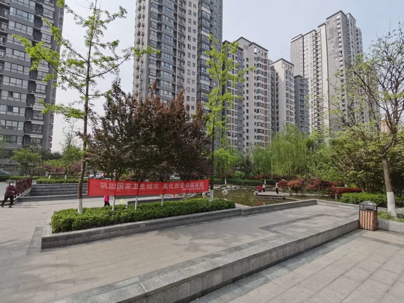 宏府鹍翔九天2室2厅1卫86.3㎡南135万