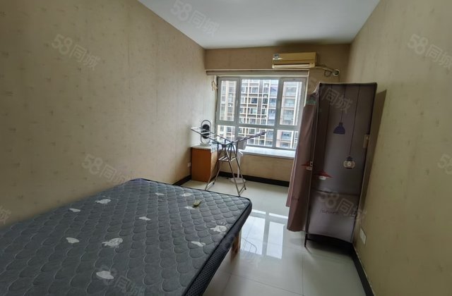 文轩一中外国语新东方龙湾精装修带储藏室