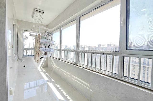 急售！星光清水湾精装婚房送车储 免大税双阳台 国岳府 东昌东