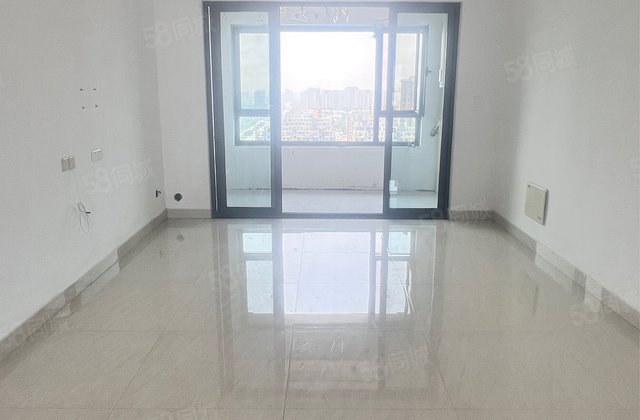 急售 东昌东 外国语 锦绣观邸三室双卫三叶草户型免大税带车储