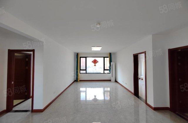 真实在售 急卖 总高18层 带车位 免大税 百合新城