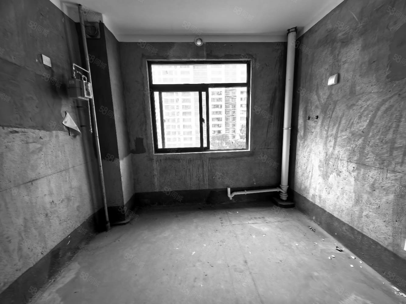 悦湖城4室2厅2卫153㎡南北110万