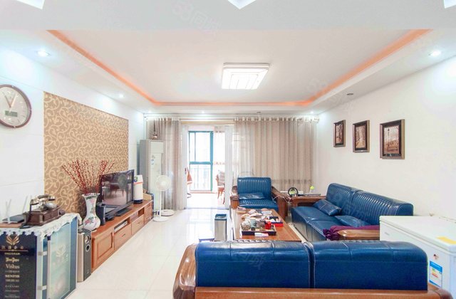 共和世家3室2厅136.36㎡140万二手房图片