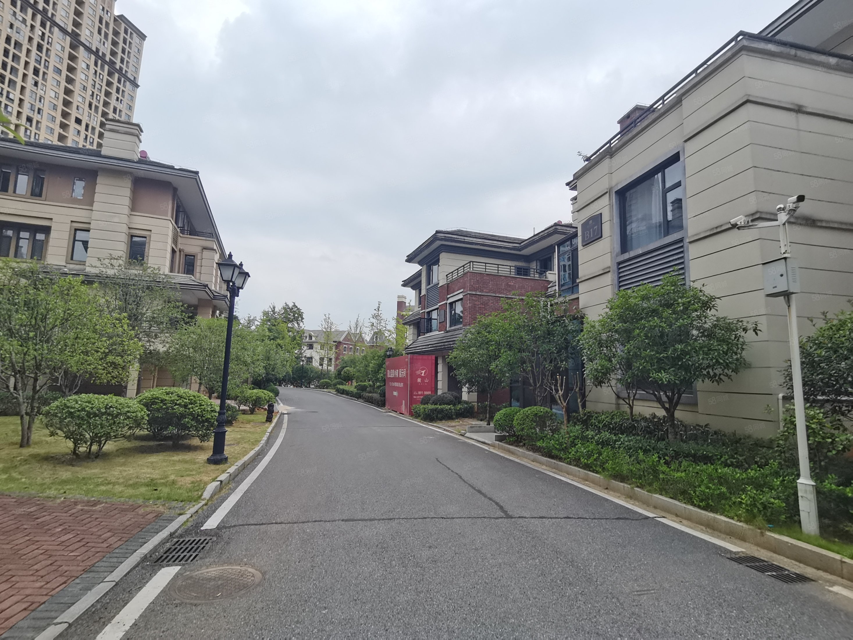 双拼别墅 送负一楼 带大花园 三露台,麓山温泉小镇(别墅)-咸宁58同城