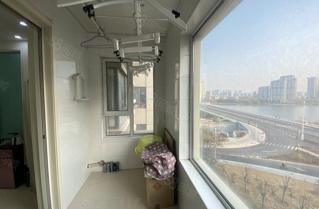 精装修 一线河景房 送车储 小高层 南排无遮挡 东苑 莲湖