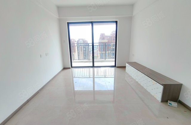 禹洲朗悦3室3厅89.95㎡59.5万二手房图片