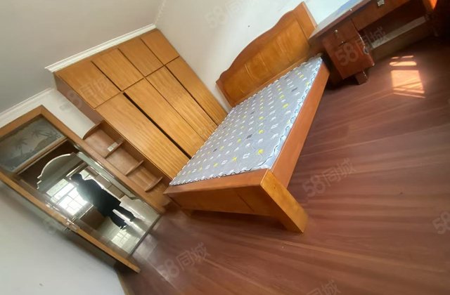 合适可谈 高楼层视野好 南向采光好 医疗配套成熟 看房随时