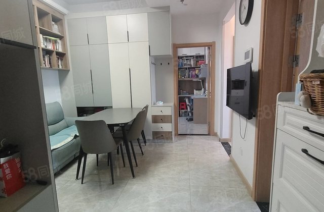 文轩 外国语对面 裕昌文