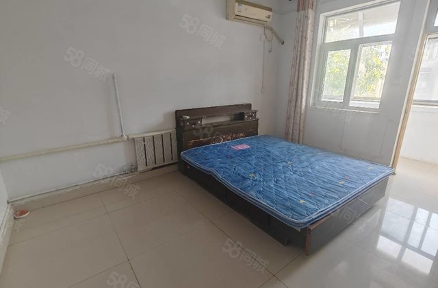 东昌本部剧院附近 单位家属院 两室停车方便