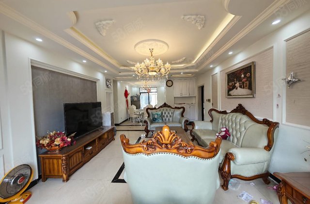 和瑞苑小区3室2厅137㎡43.6万二手房图片