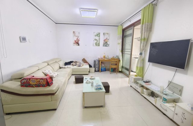 54.8 文轩外国语实验阳明金柱大学城东苑小三居带储