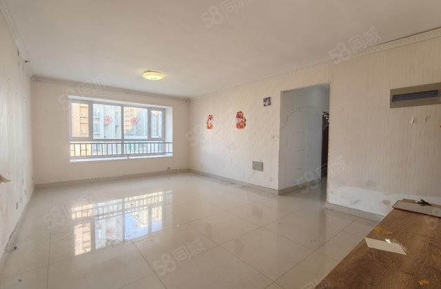 新出金柱绿城东边户！带车位储藏室！三室两卫！