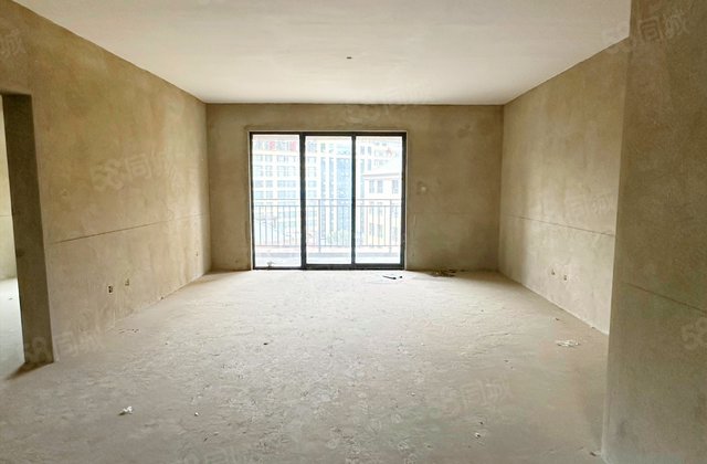 云润天阳4室2厅165.57㎡120万二手房图片
