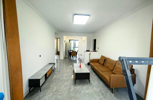 青苑新村六区2室2厅96㎡162万二手房图片