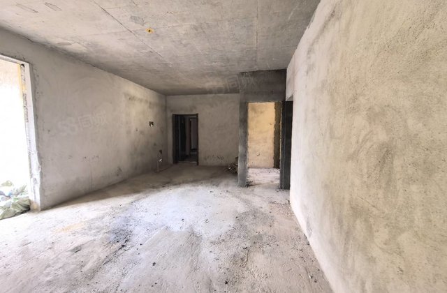 五里小区4室2厅130㎡68万二手房图片