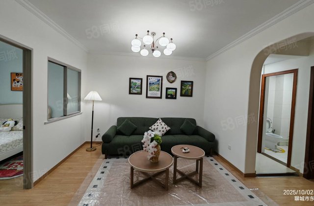 香江西边 2014年电梯房 6楼 精装3室      即可