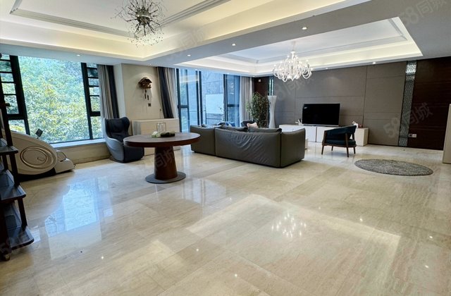 合景誉峰(东区)5室2厅219㎡1080万二手房图片