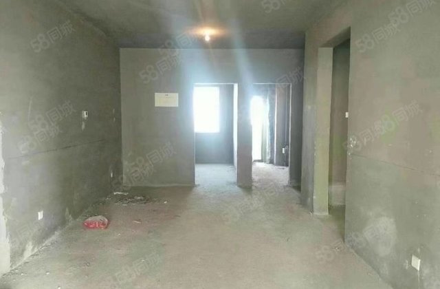 偏坡新村2室1厅82㎡72万二手房图片