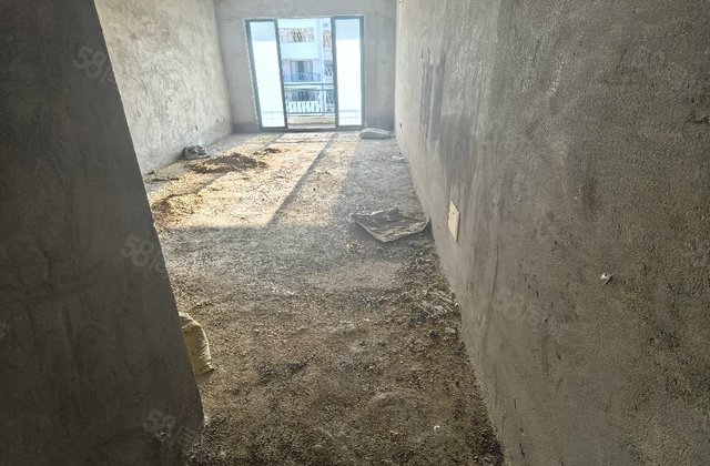 教育小区3室2厅120㎡60万二手房图片