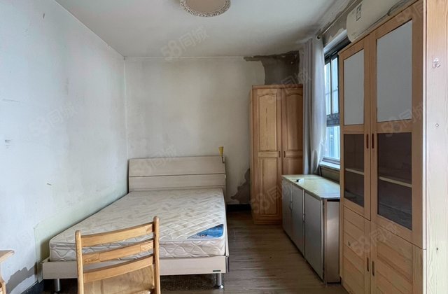 灯草胡同小区1室1厅15.6㎡175万二手房图片